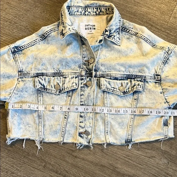 Refuge Denim Acid Wash Cropped Jean Jacket Frayed Hem Y2K 80s Blue Size S - Picture 4 of 6